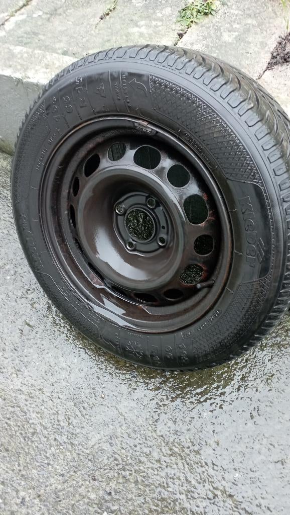 4 pneus hiver montés sur jantes, Enlèvement, Pneus hiver, Pneu(s)