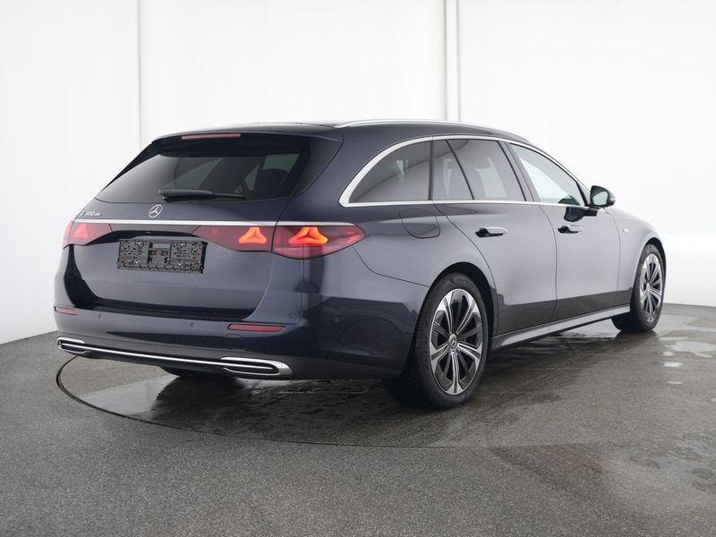 Mercedes-Benz E-klasse 300 DE Break Luxury Line | 360° Came, Auto's, Mercedes-Benz, Automaat, 197 pk, Gebruikt, Zwart