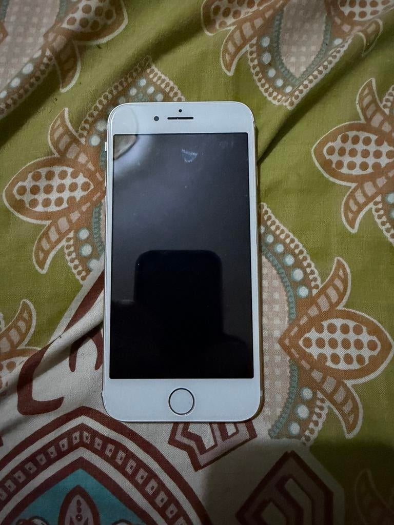 iPhone rose touver ne s’allume pas fair offre, Télécoms, Enlèvement ou Envoi, Comme neuf