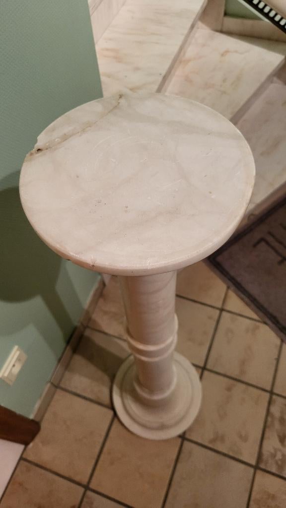 piedestal, Enlèvement, Utilisé