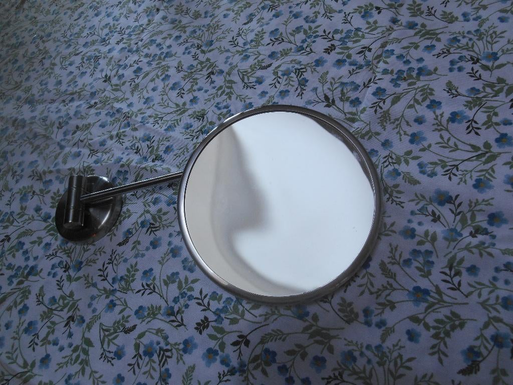 miroir grossissant mural, Enlèvement ou Envoi, Moins de 100 cm, Rond, Comme neuf