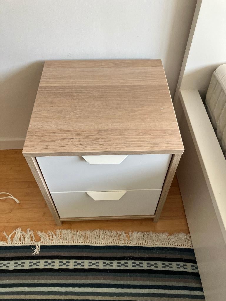 Table de nuit, Maison & Meubles, Autres dimensions, Beige, Comme neuf, Enlèvement