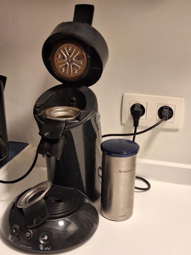 Senseo koffiezet + container voor pads, Elektronische apparatuur, Koffiezetapparaten, Gebruikt, Koffiepads en cups, Koffiemachine