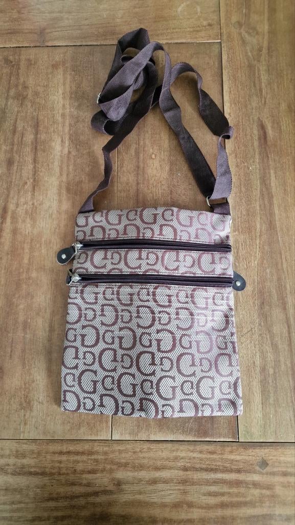 4 handtassen, Ophalen of Verzenden