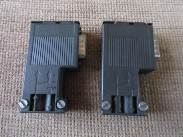 Lot 4: 2x connecteurs  SIEMENS 6ES7 972-OBA12-OXA0, Télécoms, Enlèvement ou Envoi, Utilisé, Accessoires
