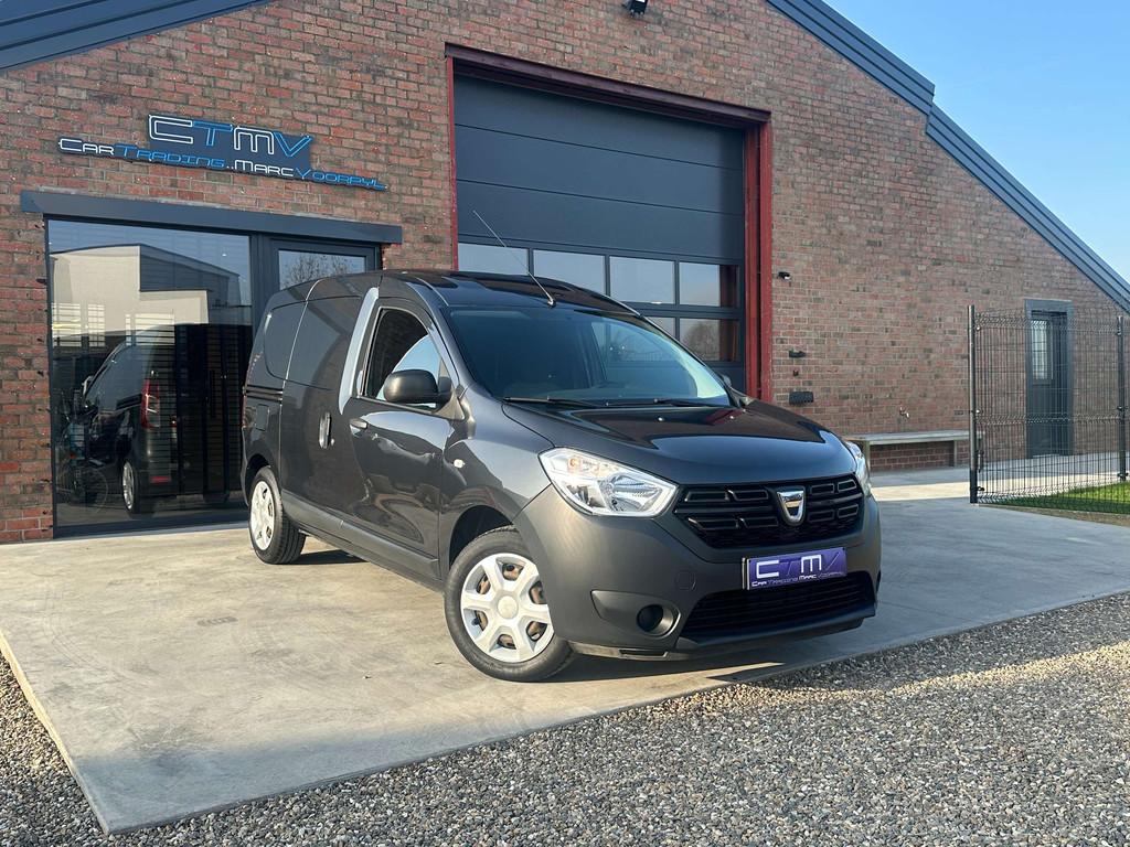 Dacia Dokker 1.3TCe Work Edition 2x Schuifdeur! Smartphone l, Stof, Gebruikt, 4 cilinders, Bedrijf
