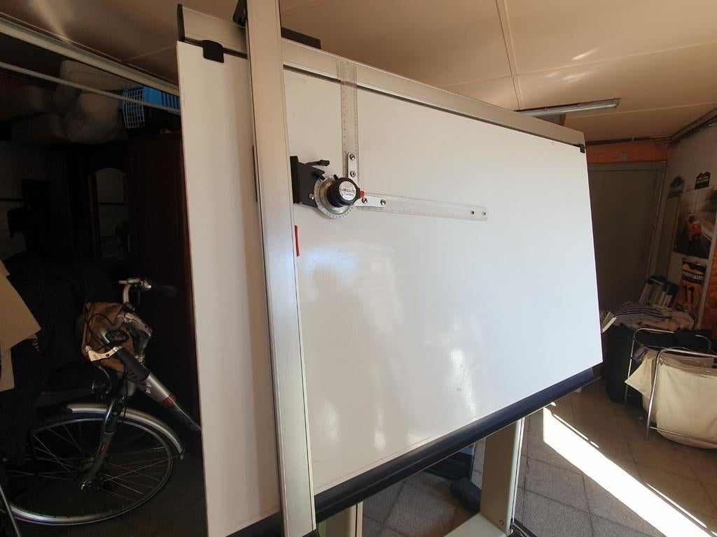 Tekentafel te koop , tekenblad 1,70 breed  1m hoogte, Ophalen