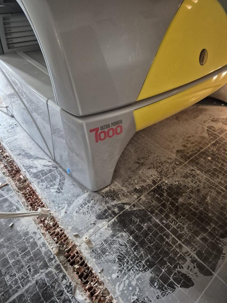 Banc solaire, Elektronische apparatuur