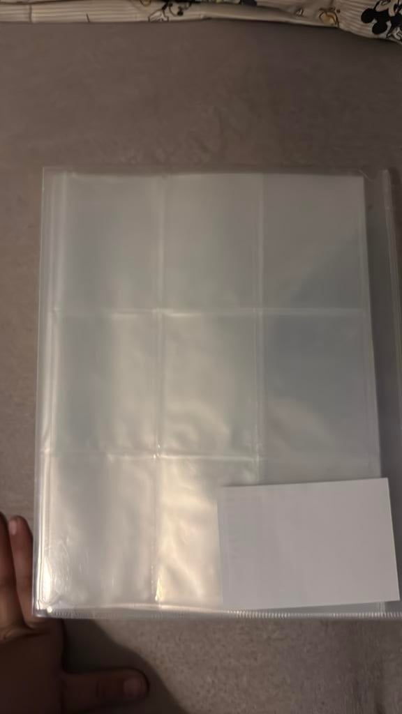 Voetbal map met 42 kaarten, Hobby en Vrije tijd, Ophalen of Verzenden, Nieuw