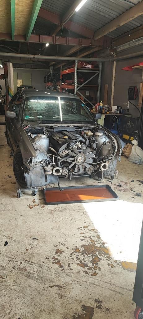 Serre E36 320 avec moteur, châssis réglable, échappement spo, Enlèvement ou Envoi