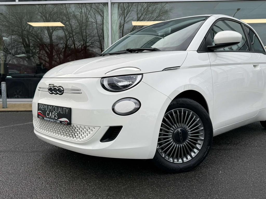 Fiat 500 500e 42Kwh / Icon / CARPLAY / NAVI / CRUISCONTROL /, Autos, Achat, 87 kW, Entreprise, Berline