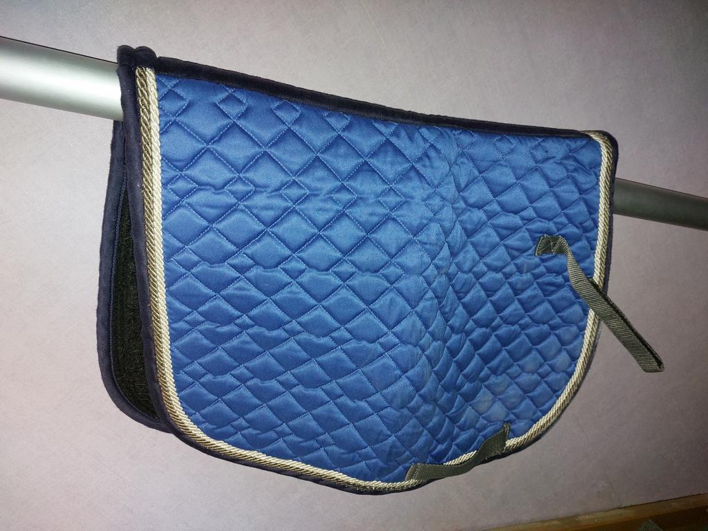 Pony Zadeldoek, Ophalen, Zo goed als nieuw