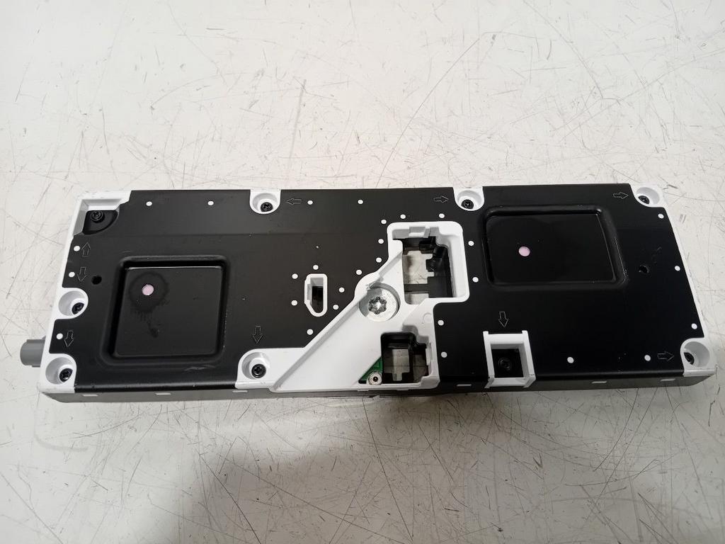 Antenne versterker Volkswagen Golf, Autos : Divers, Autoradios, Enlèvement ou Envoi, Van der Ven Autorecycling B.V., Onderdelen@venauto.nl