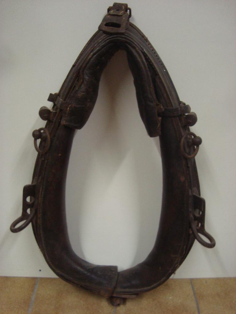 COLLIER ATTELAGE PONEY / ANE, Enlèvement, Utilisé, Récréation