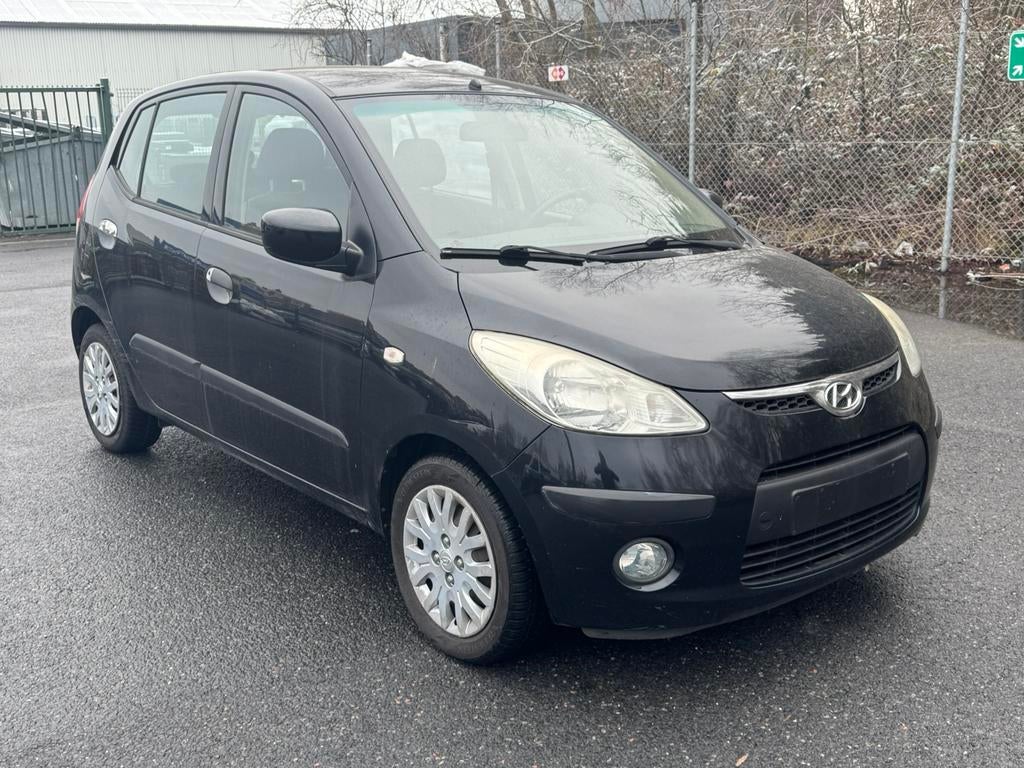 Hyundai i10 1.0 benzine ! LEZ oke  2010 170.000 km, Auto's, Hyundai, Zwart, 4 cilinders, Zwart, Bedrijf