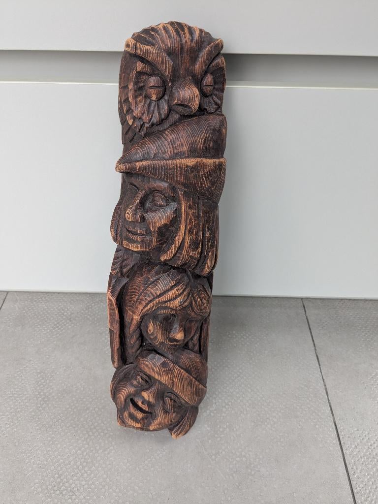 Houten sculptuur "De Legende van Uilenspiegel", Antiek en Kunst, Ophalen of Verzenden