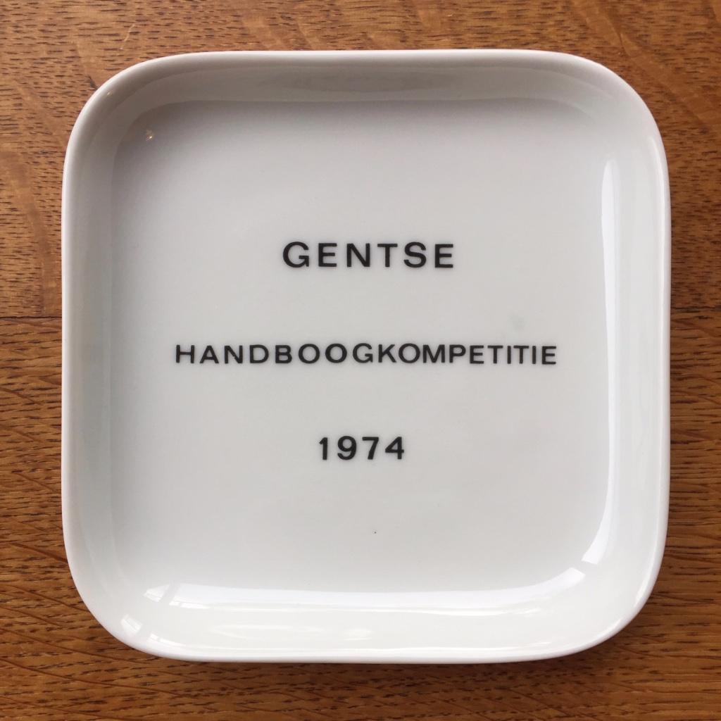 Vide-poche, bowl Concours de tir à l'arc de Gand 1974, Collections, Enlèvement ou Envoi, Comme neuf, Porcelaine, Assiette ou Plat