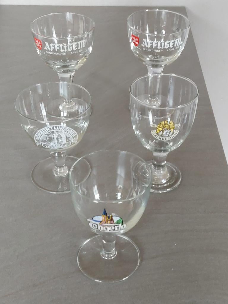 5 bierglazen van Belgische patersbieren, Verzamelen, Ophalen of Verzenden, Zo goed als nieuw, Bierglas