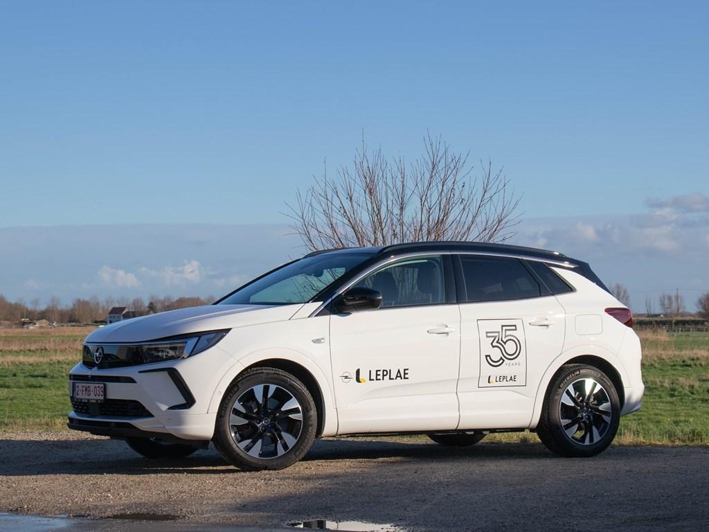 Opel Grandland 1.6T 180PK|PLUG-IN HYBRIDE|DEMO|LEDER|BUSSIN, Auto's, Opel, Automaat, 5 zetels, 5 deurs, Hybride Elektrisch/Benzine
