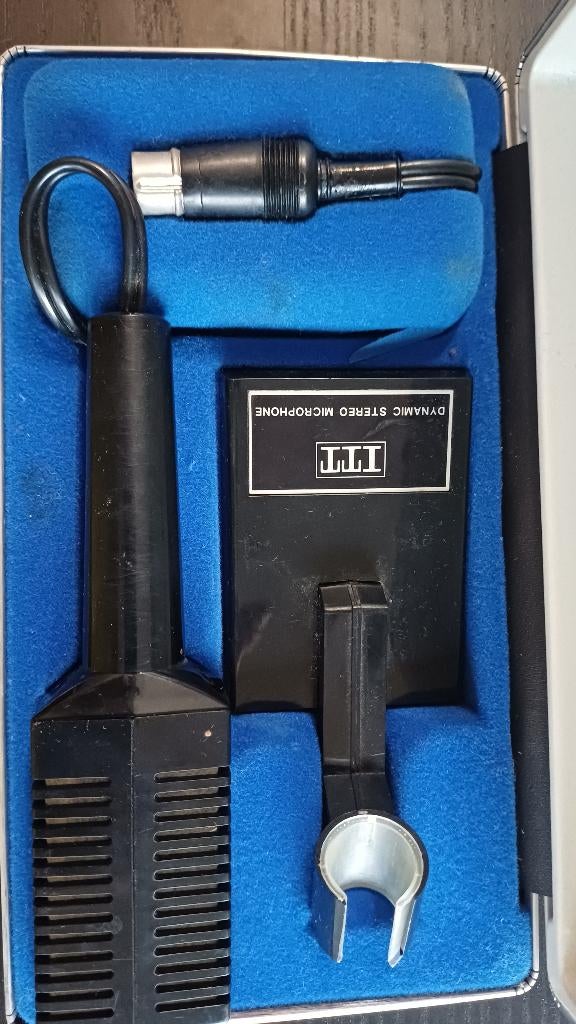 ITT dynamic stereo mic SM3 micro vintage, Muziek en Instrumenten, Microfoons, Ophalen of Verzenden, Gebruikt, Zangmicrofoon