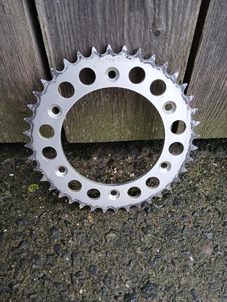 achtertandwielen KTM, 38 en 40 tanden, Ophalen, Gebruikt