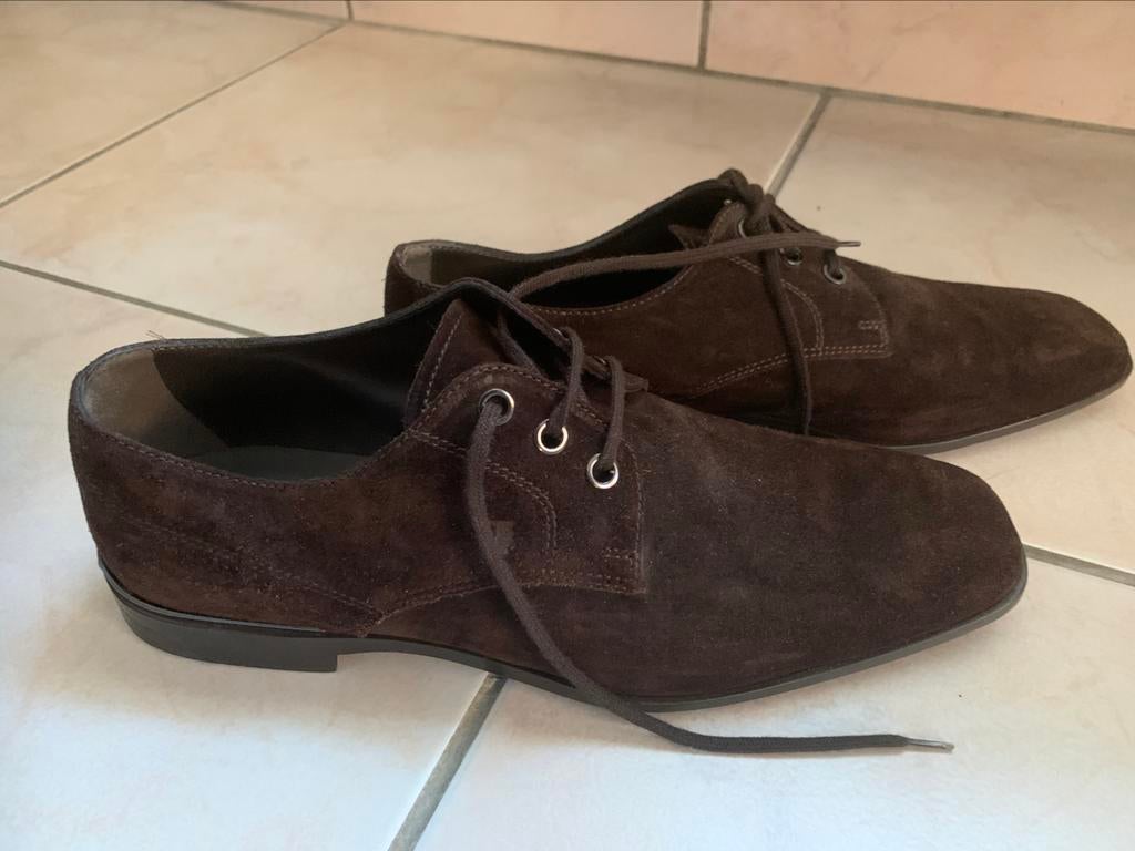 Klasse heren schoenen TOD’S 7 1/2 suède weinig gedragen, Kleding | Heren, Schoenen, Ophalen of Verzenden