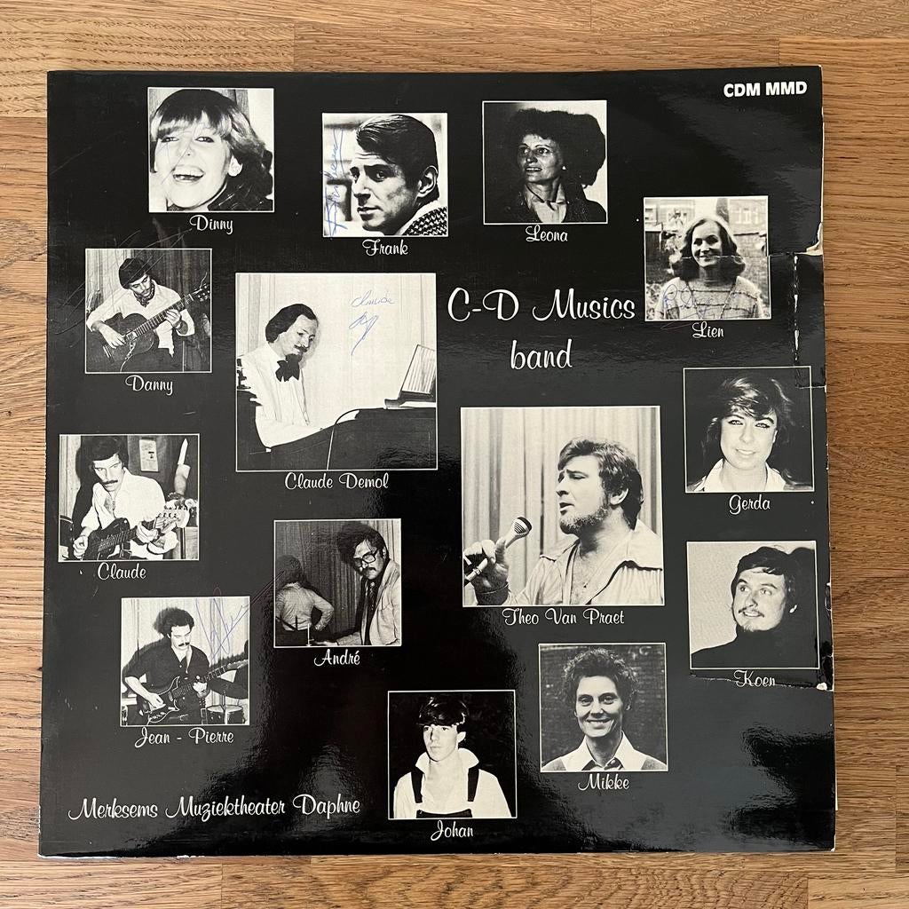 Muziektheater Daphne VZW, Enlèvement ou Envoi, Utilisé