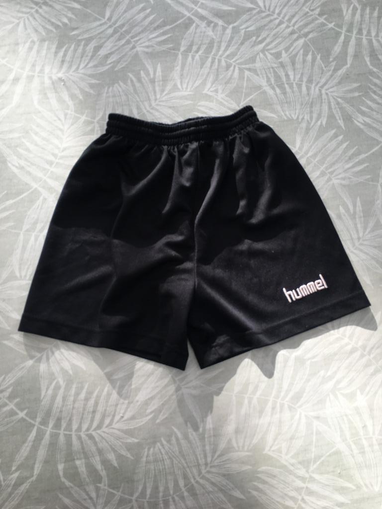 Zwarte short hummel 6-8 jaar, Broek, Nieuw, Ophalen of Verzenden, Hummel