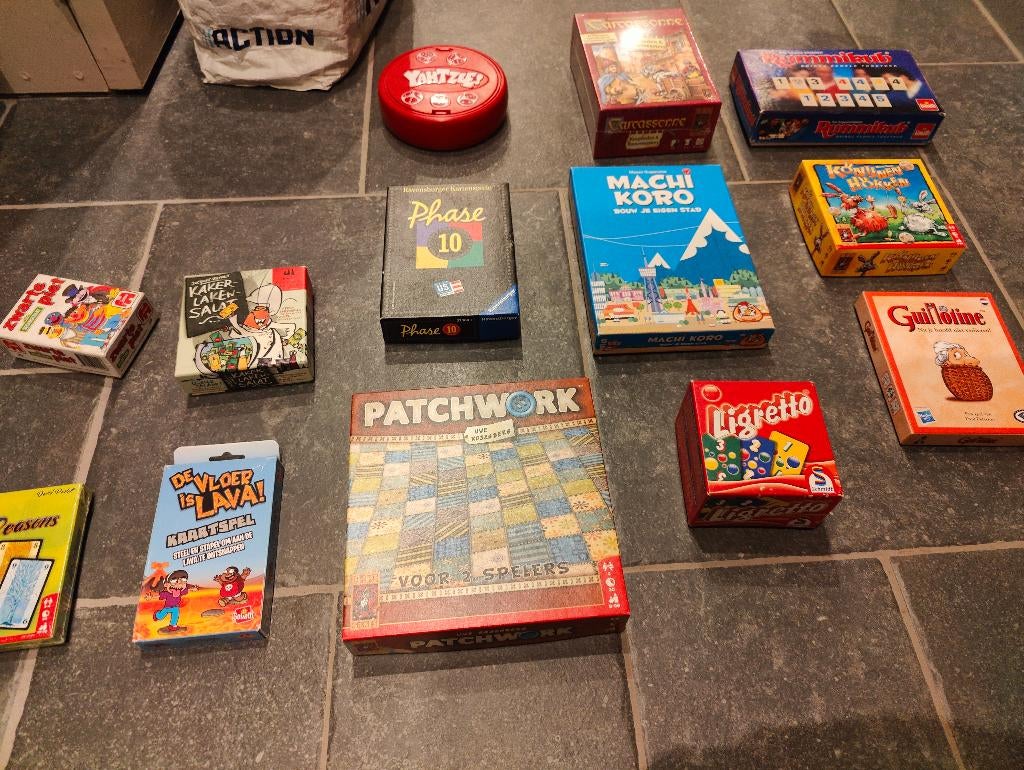 Gezelschapsspellen, Vijf spelers of meer, Ophalen of Verzenden, Zo goed als nieuw, Reisspel