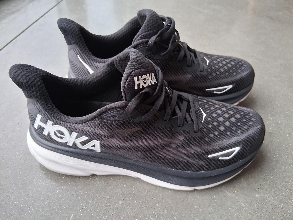 Hoka Clifton 9, Sports & Fitness, Course, Jogging & Athlétisme, Enlèvement, Comme neuf