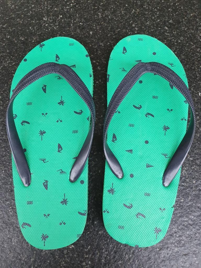 Groene teenslippers, Enlèvement ou Envoi