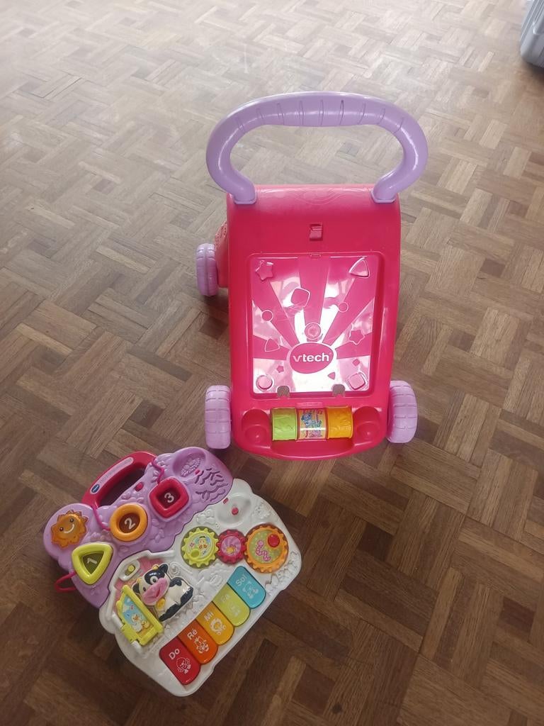 Trotteur VTech musical, Enfants & Bébés, Enlèvement ou Envoi, Comme neuf