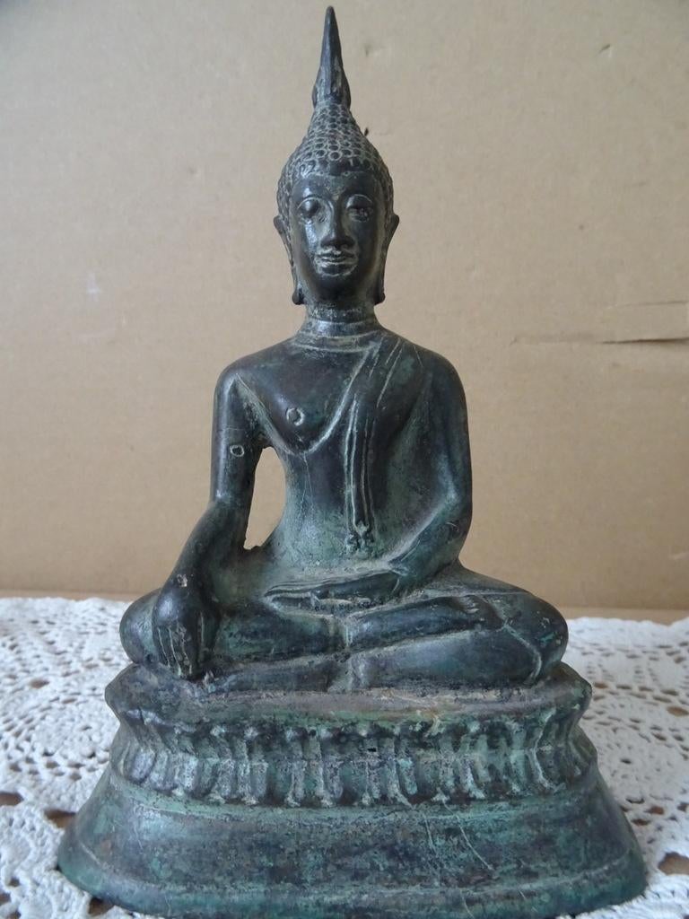 Curiosités statue de Bouddha en bronze vintage 18cm 1970, Antiquités & Art, Enlèvement ou Envoi
