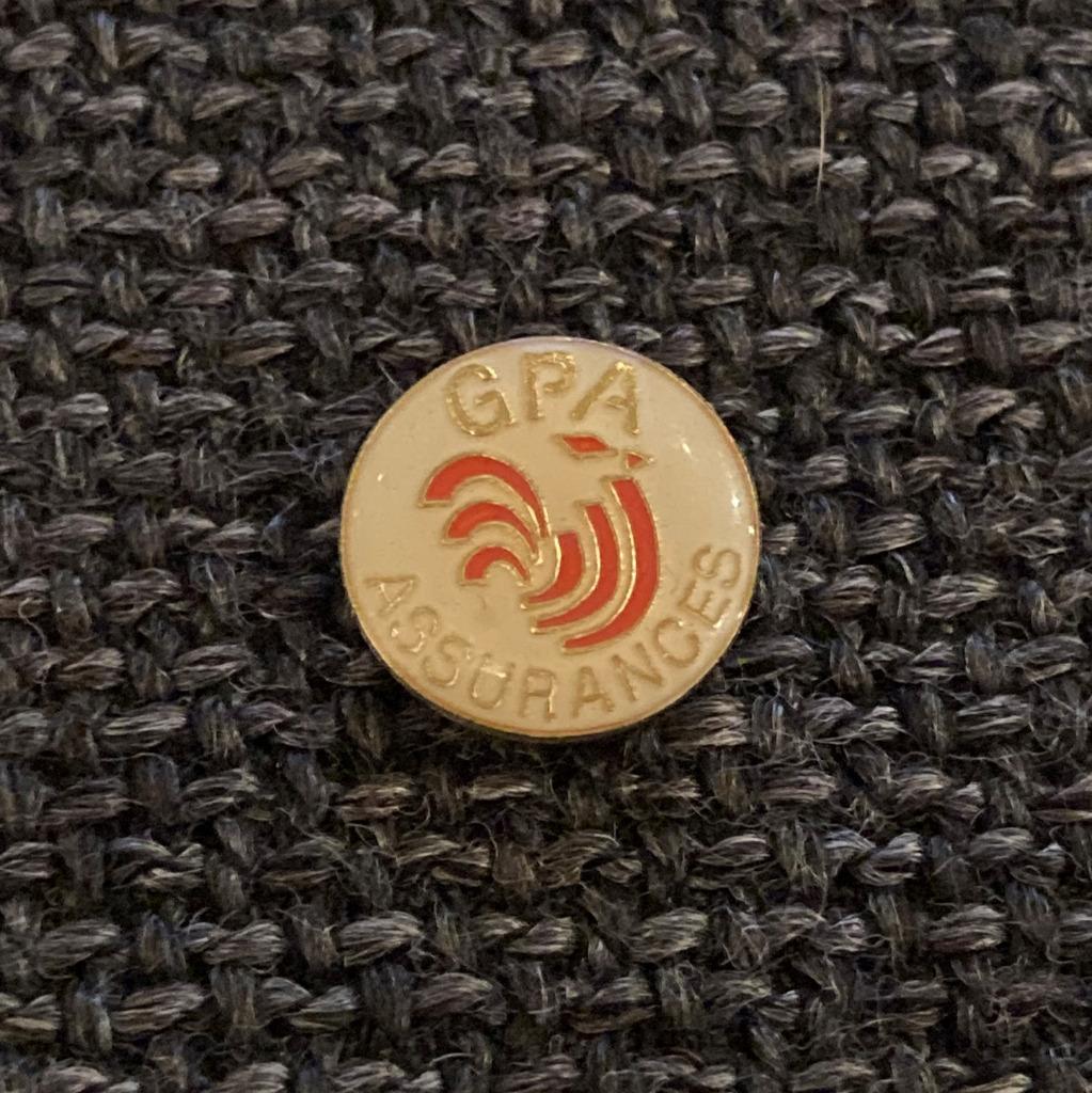 PIN - GPA ASSURANCES - VERZEKERINGEN, Verzenden, Gebruikt, Overige onderwerpen, Speldje of Pin