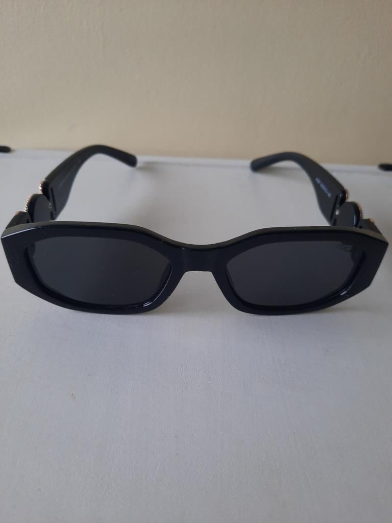 Dames zonnebril versace, Handtassen en Accessoires, Ophalen of Verzenden, Zo goed als nieuw, Zonnebril