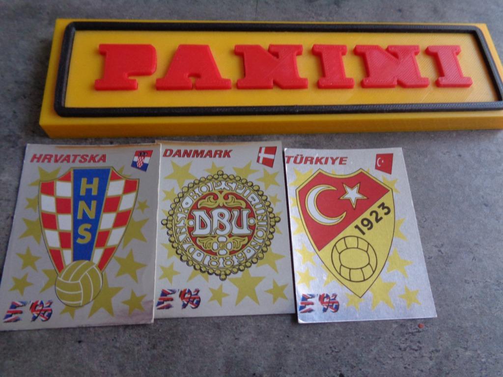 AUTOCOLLANTS DE FOOTBALL PANINI EMBLÈMES EURO 96 CE 3X BADGE, Enlèvement ou Envoi