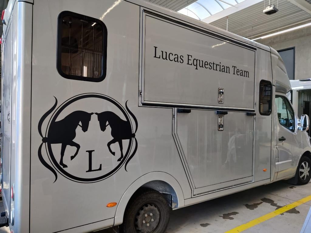 Verhuur paardencamionette, Ophalen, Zo goed als nieuw, Overige materialen, 2-paards trailer