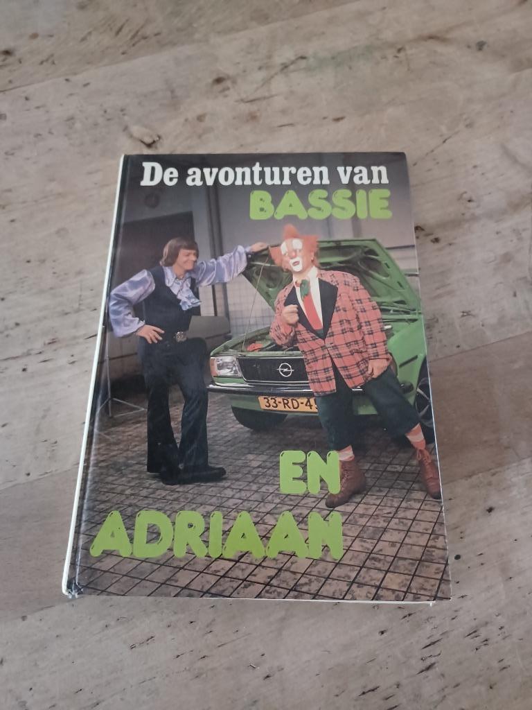 Boek BASSIE EN ADRIAAN, Ophalen of Verzenden