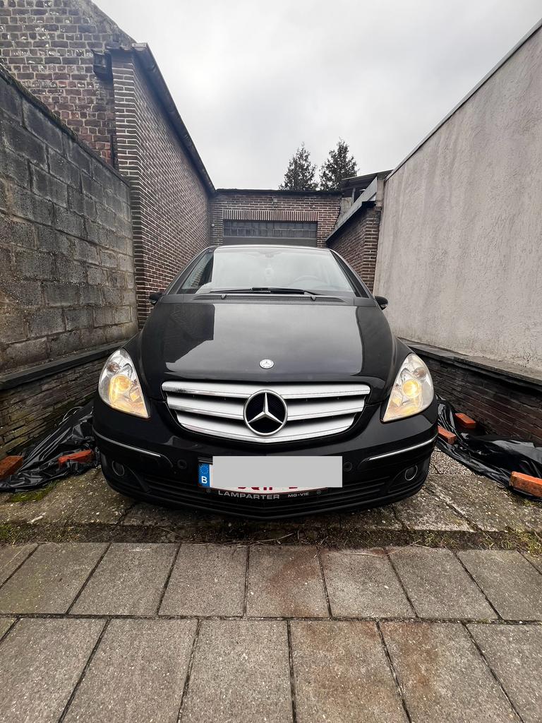 Mercedes-Benz Classe B 170 / essence, Autos, Achat, Boîte manuelle, Noir, Berline