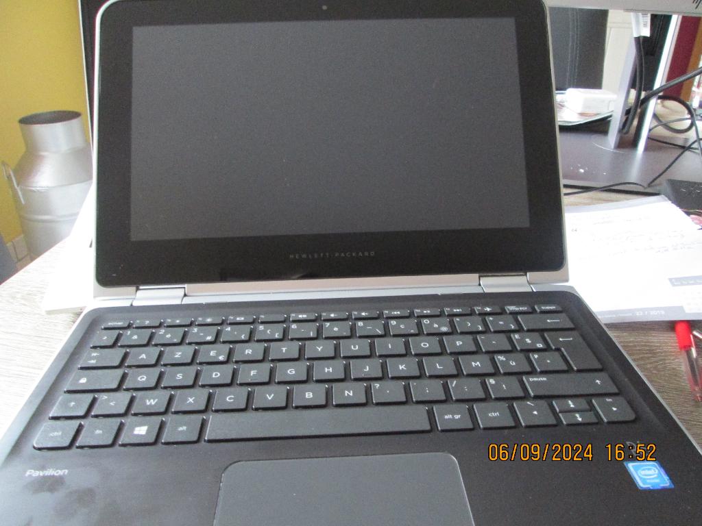 Ordinateur HP Pavilion X360 - 11 - k107nf, HDD, 64 GB, 11 pouces, Avec écran tactile