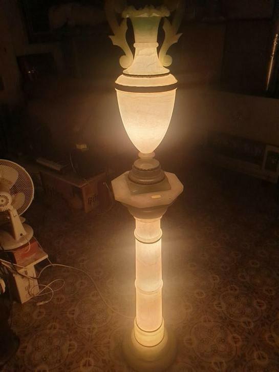 Colonne lumineuse vintage en onyx, taille XL, avec vase, ver, Maison & Meubles, Enlèvement
