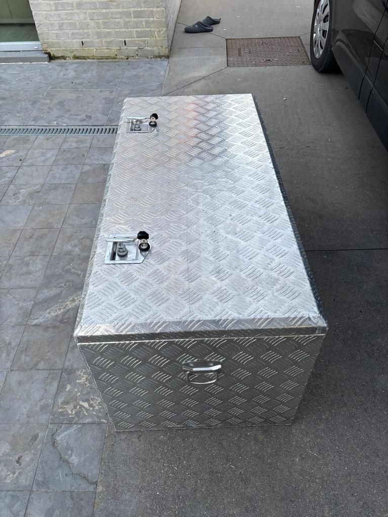 Aluminium gereedschapskist, Doe-het-zelf en Bouw, Gereedschapskisten, Ophalen, Zo goed als nieuw