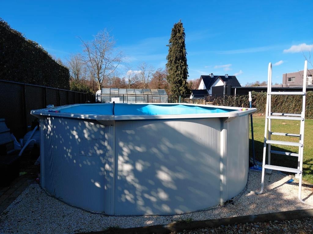 Opbouw zwembad, Ophalen