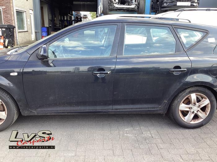 Portier 4Deurs links-voor van een Kia Ceed (1K), Auto-onderdelen, -, Deur, -, Ophalen of Verzenden