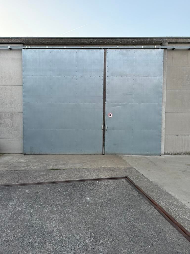 Schuifpoort voor loods opening 450 cm hoog 585 cm breedte, Bricolage & Construction, Châssis & Portes coulissantes, Utilisé, Autres types