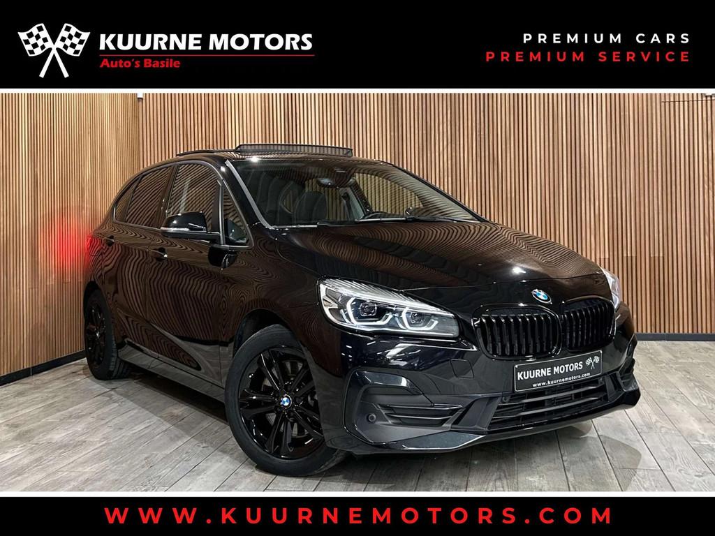 BMW 2 Serie 225 xe Led/Pano/Cam/Leder/SportZet/Hud *1j garan, Auto's, BMW, Automaat, Gebruikt, 2 Reeks, Zwart