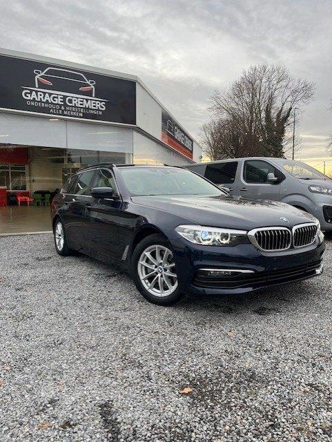 1 Jaar garantie BMW 518 Touring Diesel Automaat, Auto's, BMW, Achterwielaandrijving, 4 cilinders, Blauw, Leder