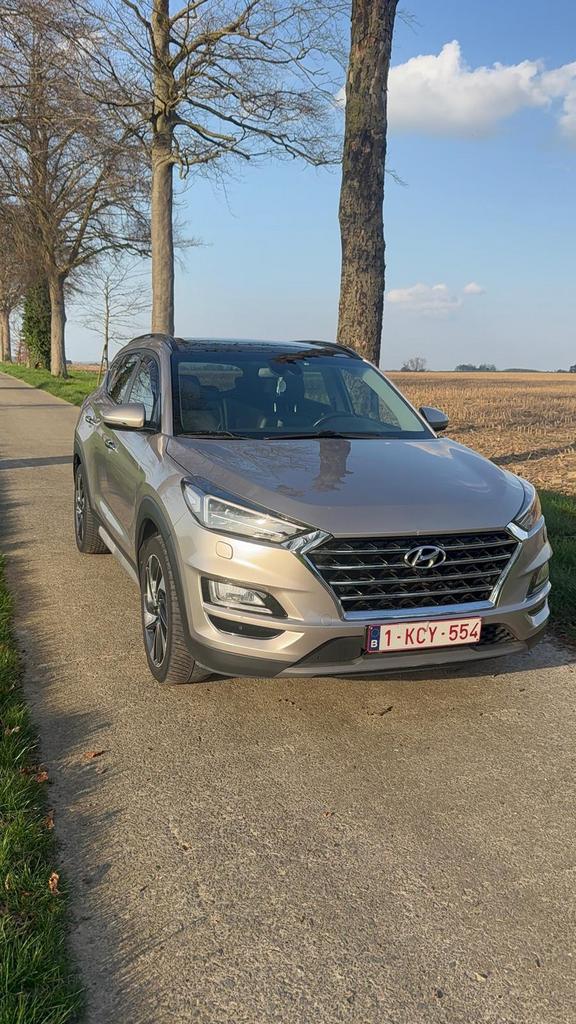 Hyundai Tucson 1.6 CRDi SHINE Auto  Full Options, Autos, Achat, Euro 6, Carnet d'entretien, Noir