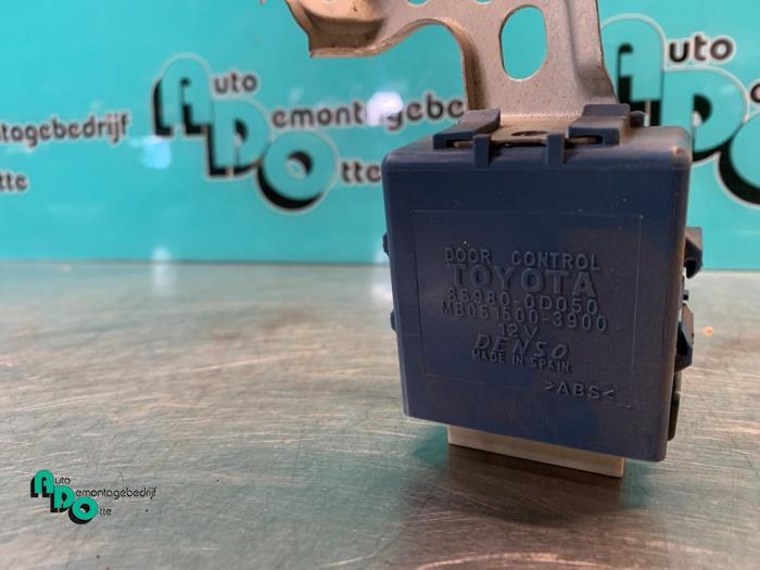 Module verrouillage central des portes d'un Toyota Yaris (Ya, Autos : Pièces & Accessoires, -, 3 mois de garantie, Toyota, Utilisé