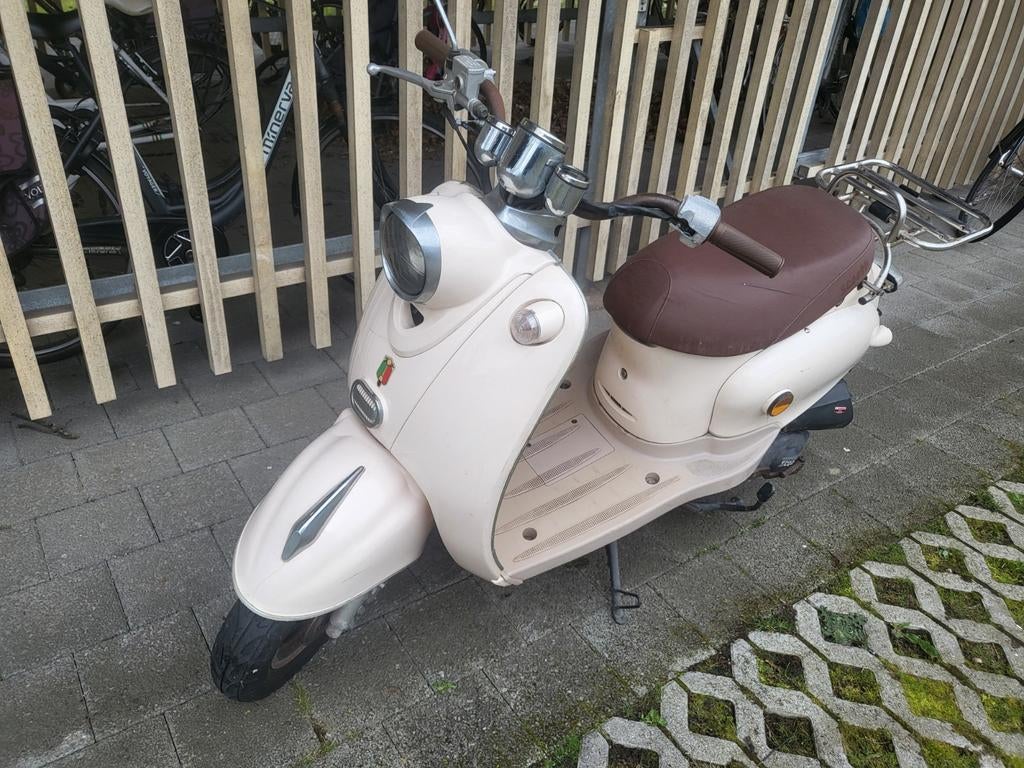 Trottinette 50 cc, Vélos & Vélomoteurs, Scooters | SYM, Enlèvement, Utilisé, Essence